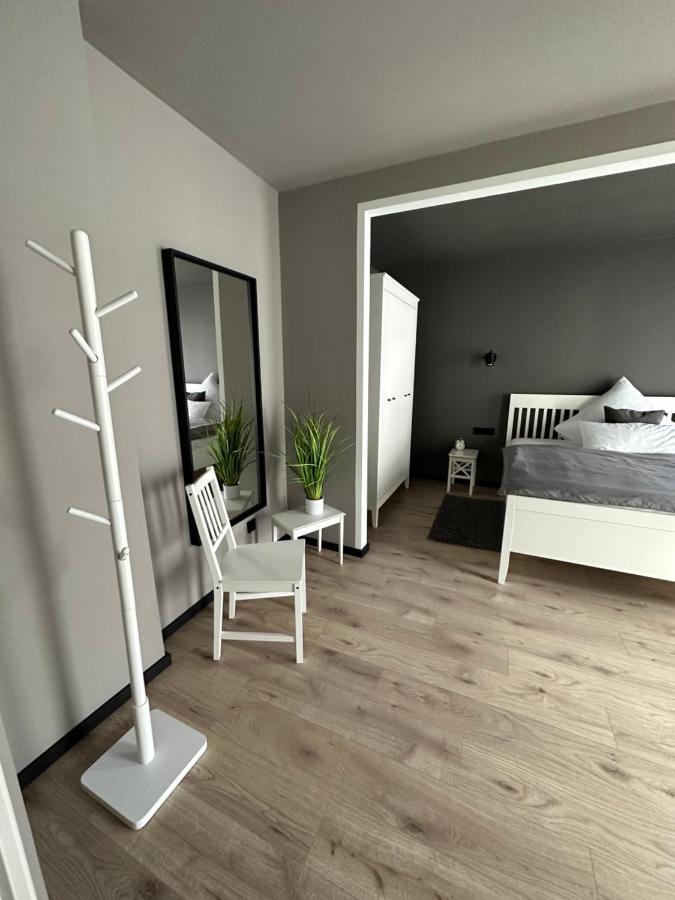 Remise-Berlin-Gruenau Your Cozy And Comfortable Home To Stay For Up To 6 People Between Mueggelsee And Berlin City Eksteriør billede